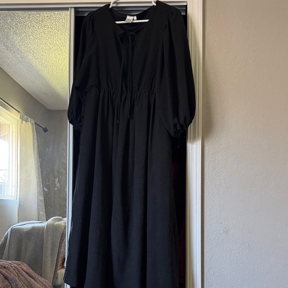 Black Long Sleeve Midi Dress with Tie Neck